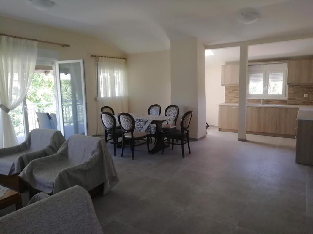 Villa Fotis View Paralía Skotínis Eksteriør billede