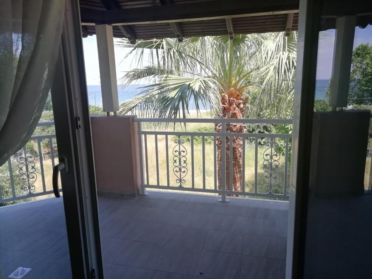 Villa Fotis View Paralía Skotínis Eksteriør billede