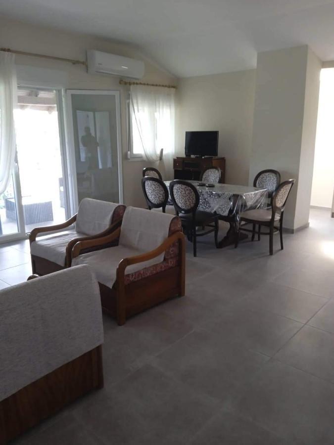 Villa Fotis View Paralía Skotínis Eksteriør billede