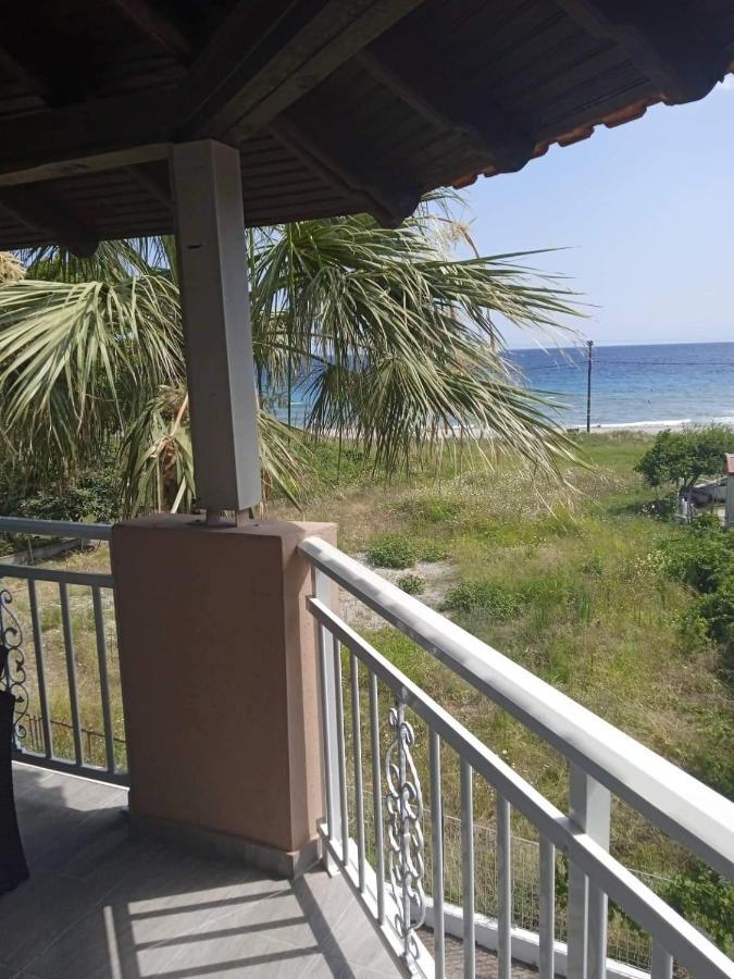 Villa Fotis View Paralía Skotínis Eksteriør billede